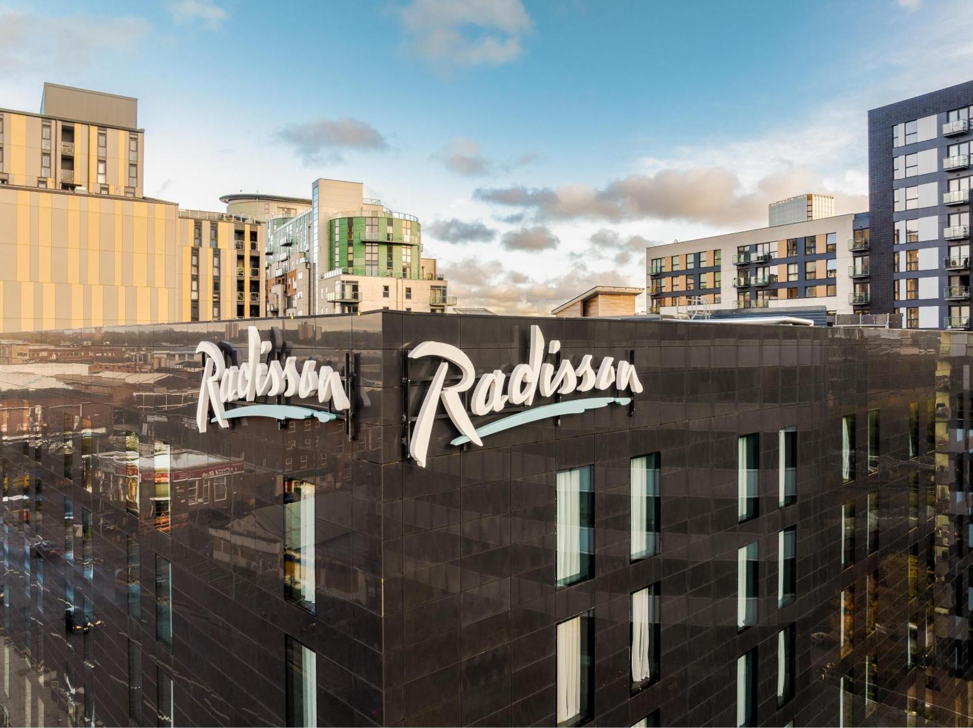 Radisson Hotel Manchester City Centre, A Verified Net Zero Hotel — Fotos 1
